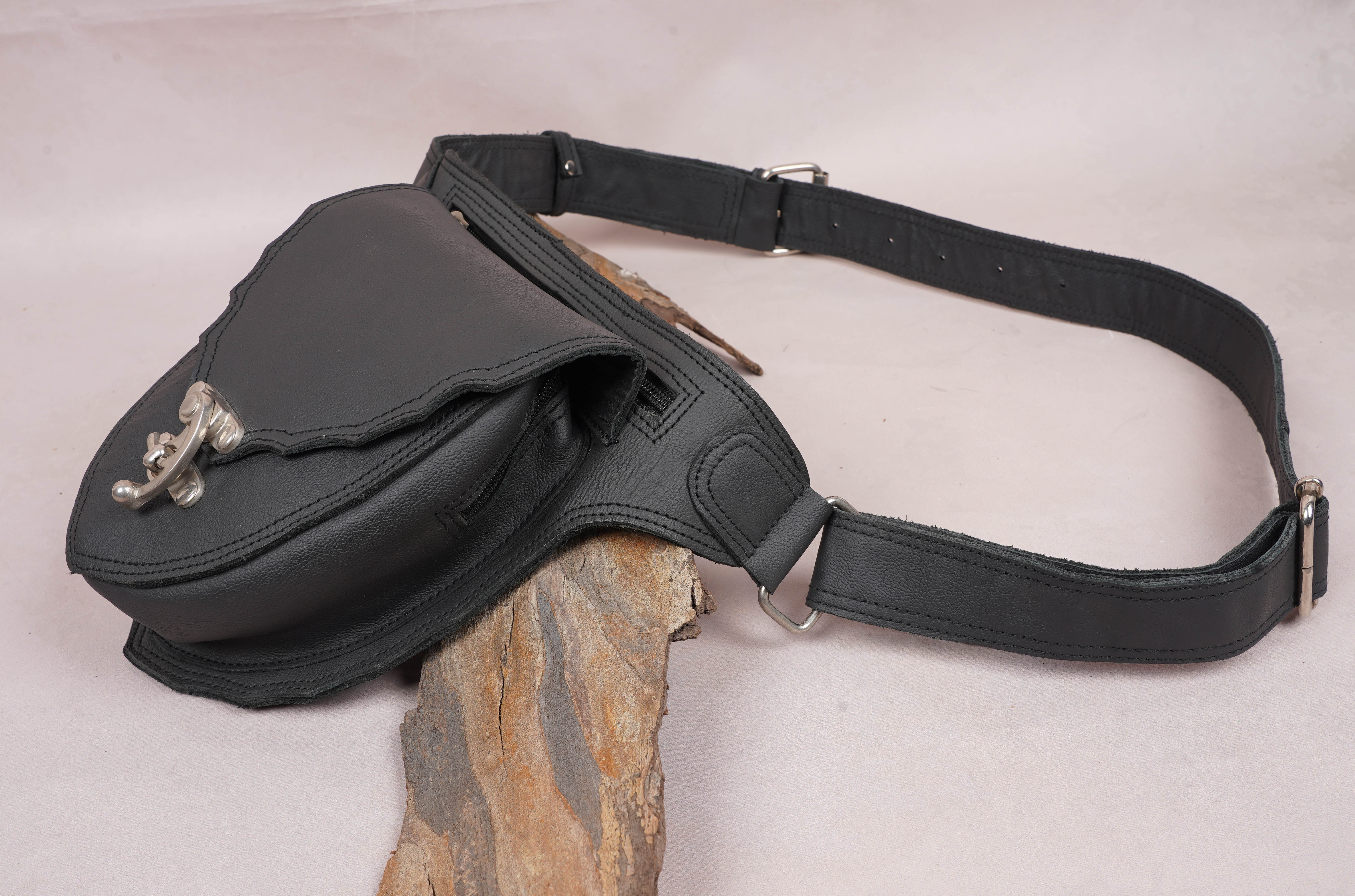 Leather Waist Bag with Adjustable Belt || Festival Fanny Pack || Leather Hip Bag || Gift for her