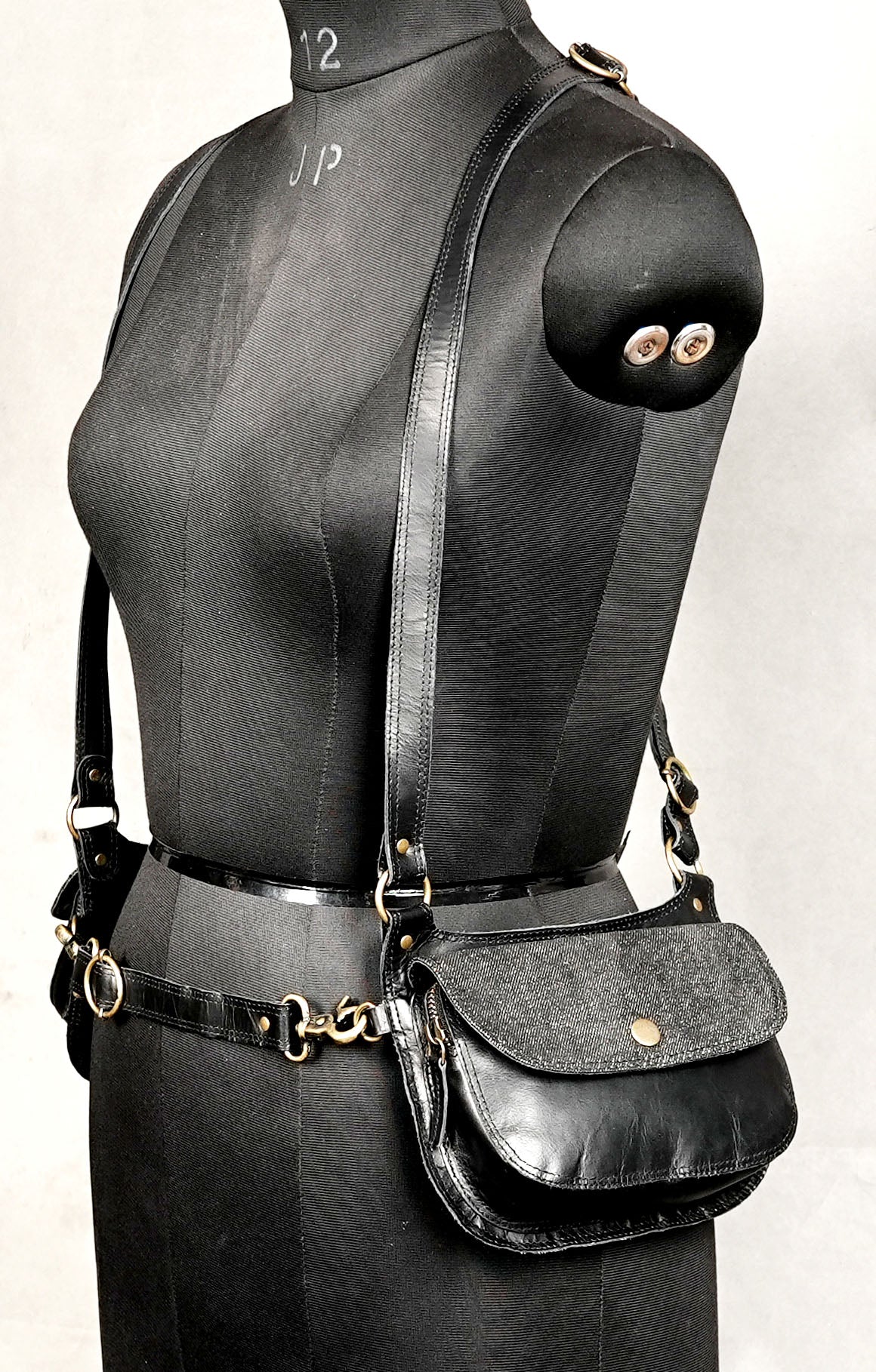 Black Leather Dual Shoulder Holster Bag Set with Adjustable Straps for Unisex Festival Wear