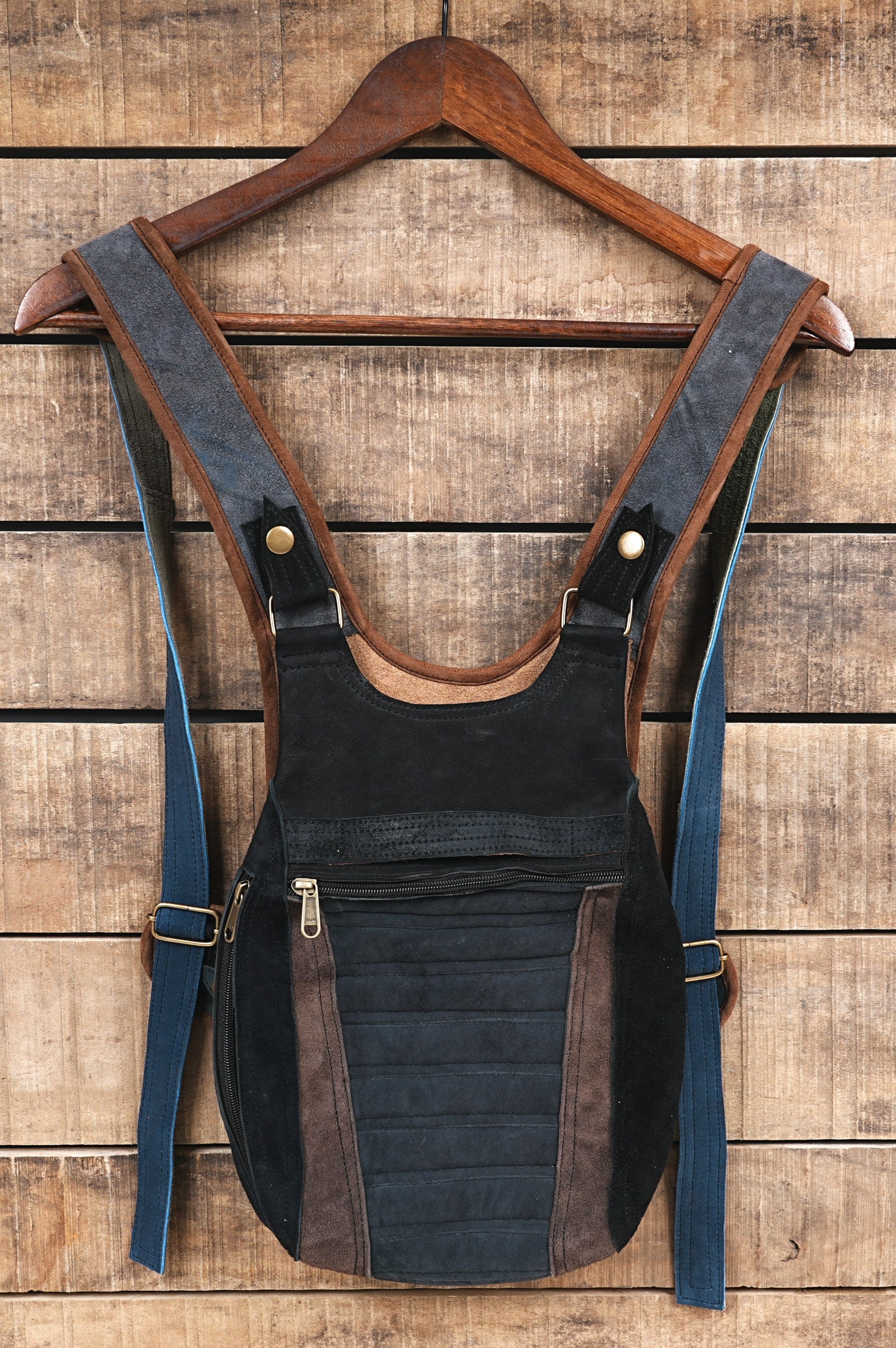 Handcrafted Leather Ninja Bag for Travelers, Students & Professionals"