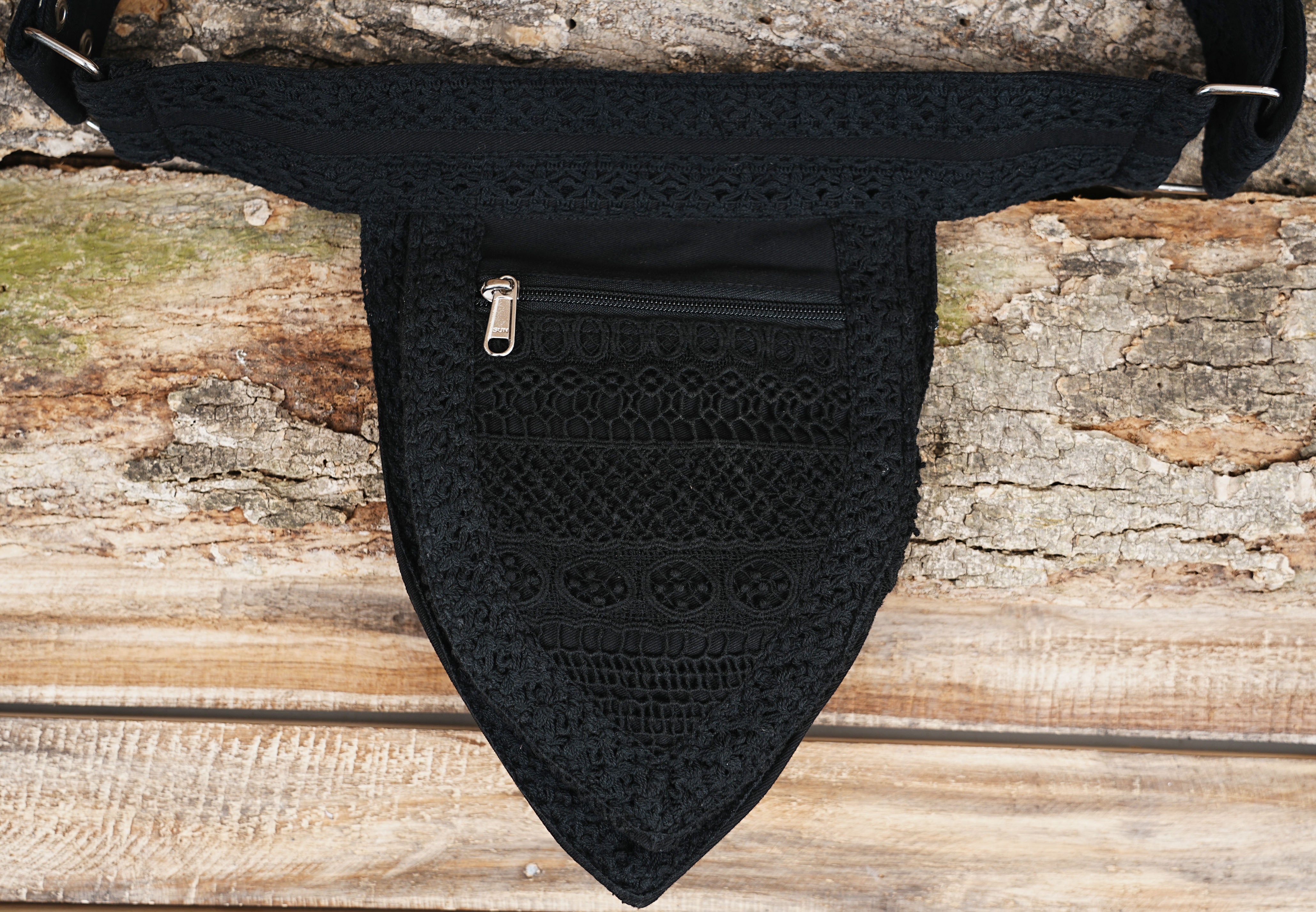 BLACK COTTON WAIST BAG || SIMPLE LOOK STYLE || FOR WOMEN & MEN FOR TRAVELLING || HANDMADE ||