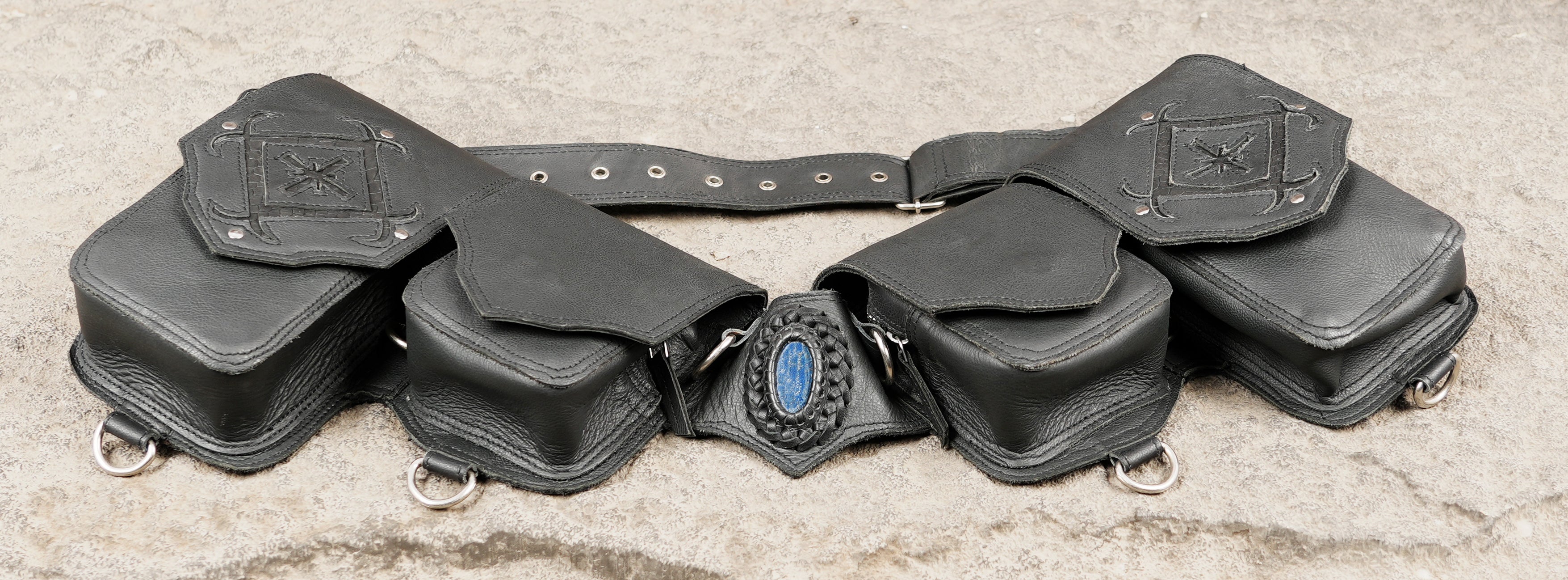 Handcrafted leather belt with detachable style pouches