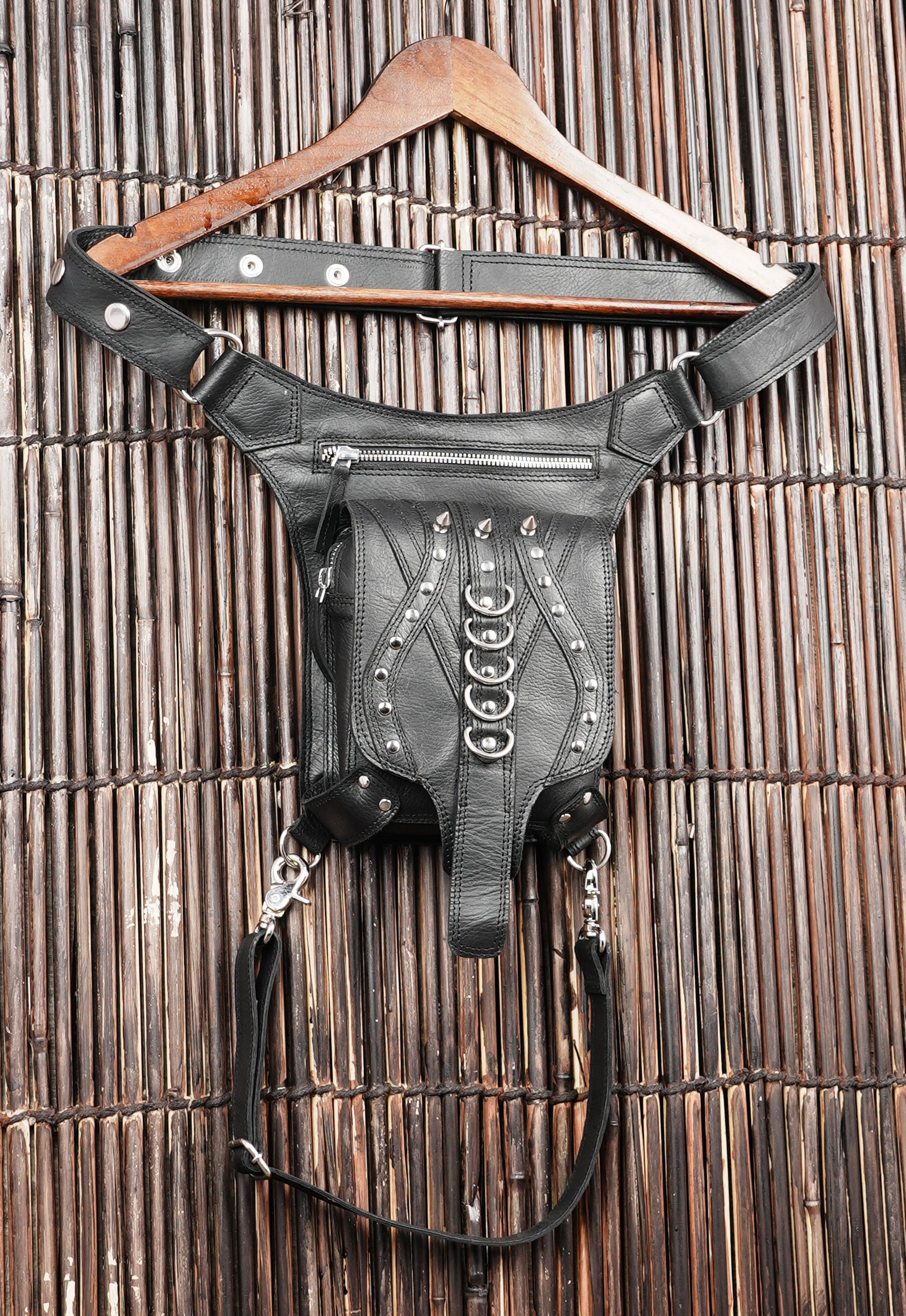 Adjustable leather waist thigh belt for travel