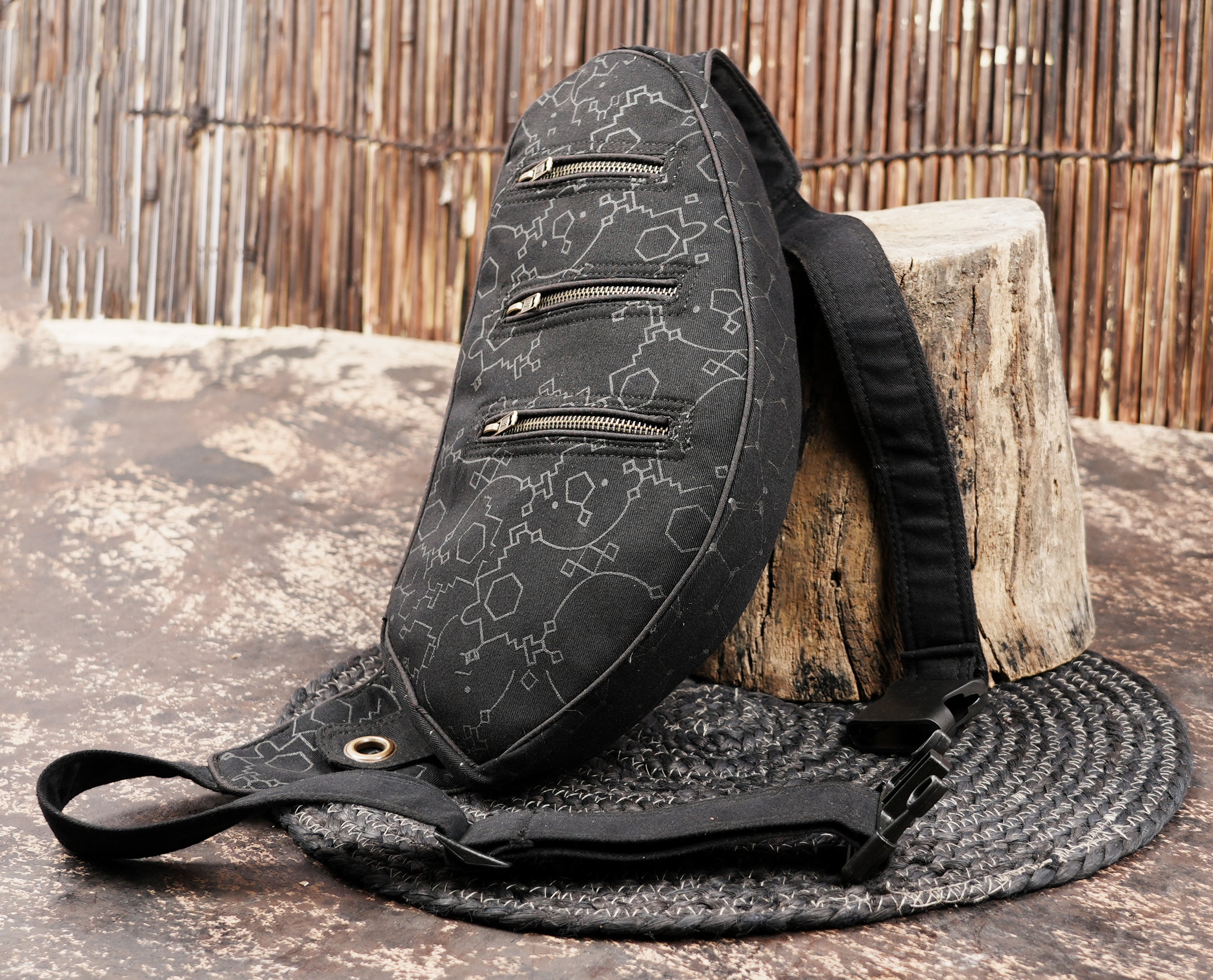 Unisex cotton shoulder belt bag for hands free carrying