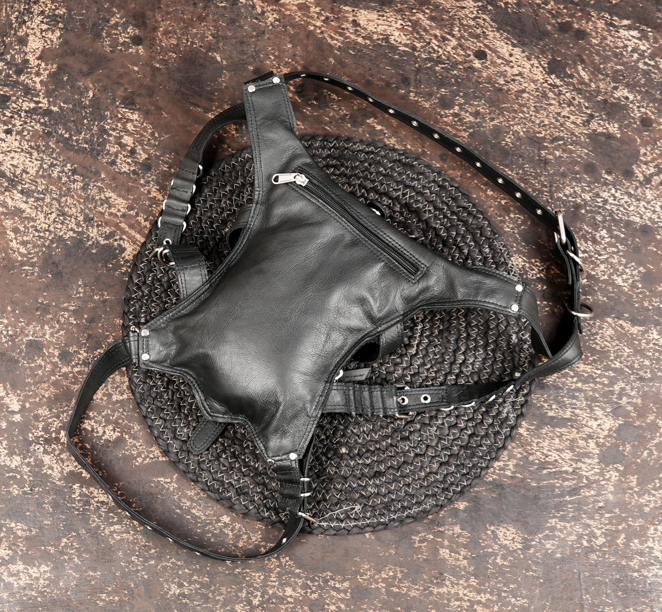 Black leather thigh belt with functional zippered storage pouch