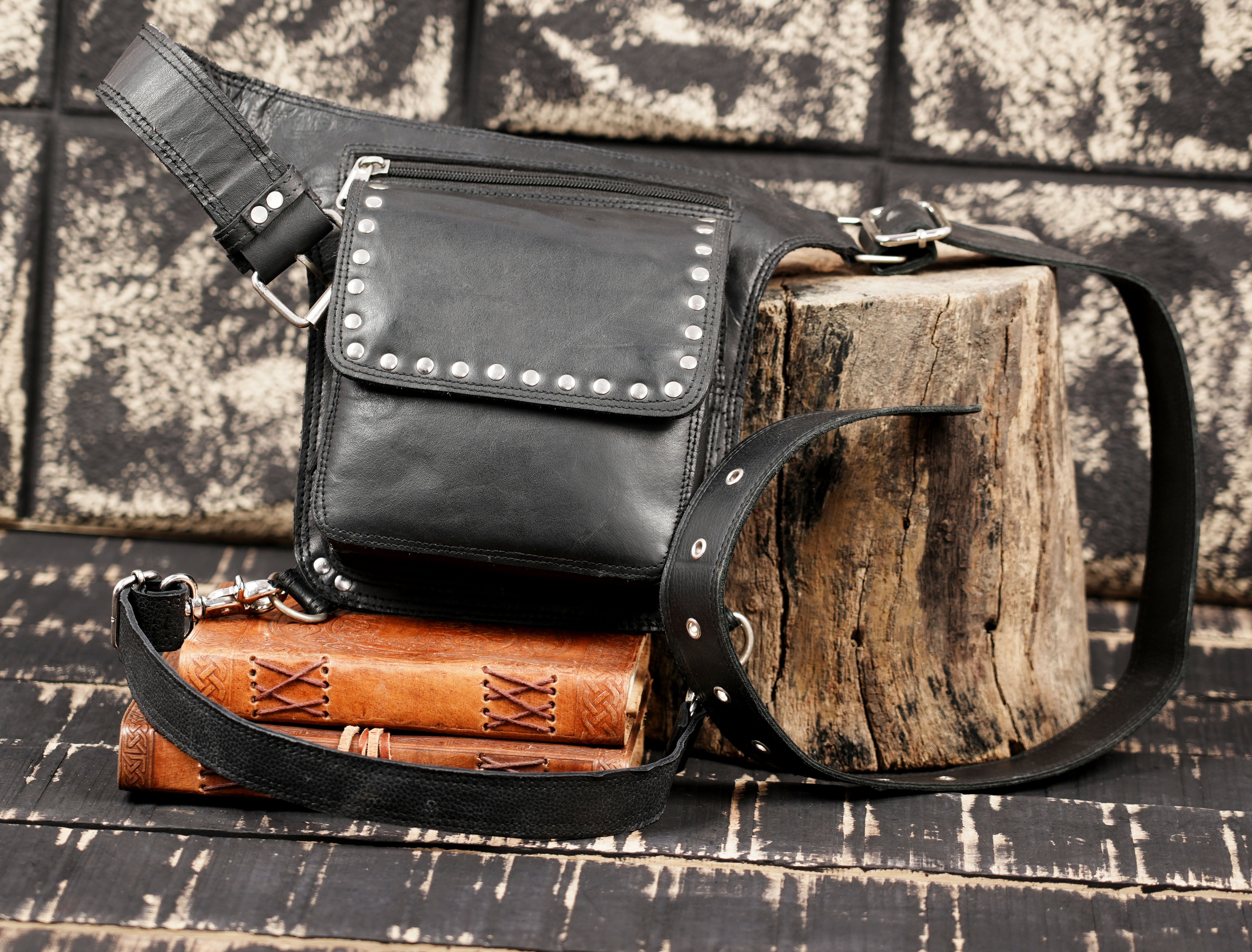 Stylish leather thigh belt pouch with secure zip closure