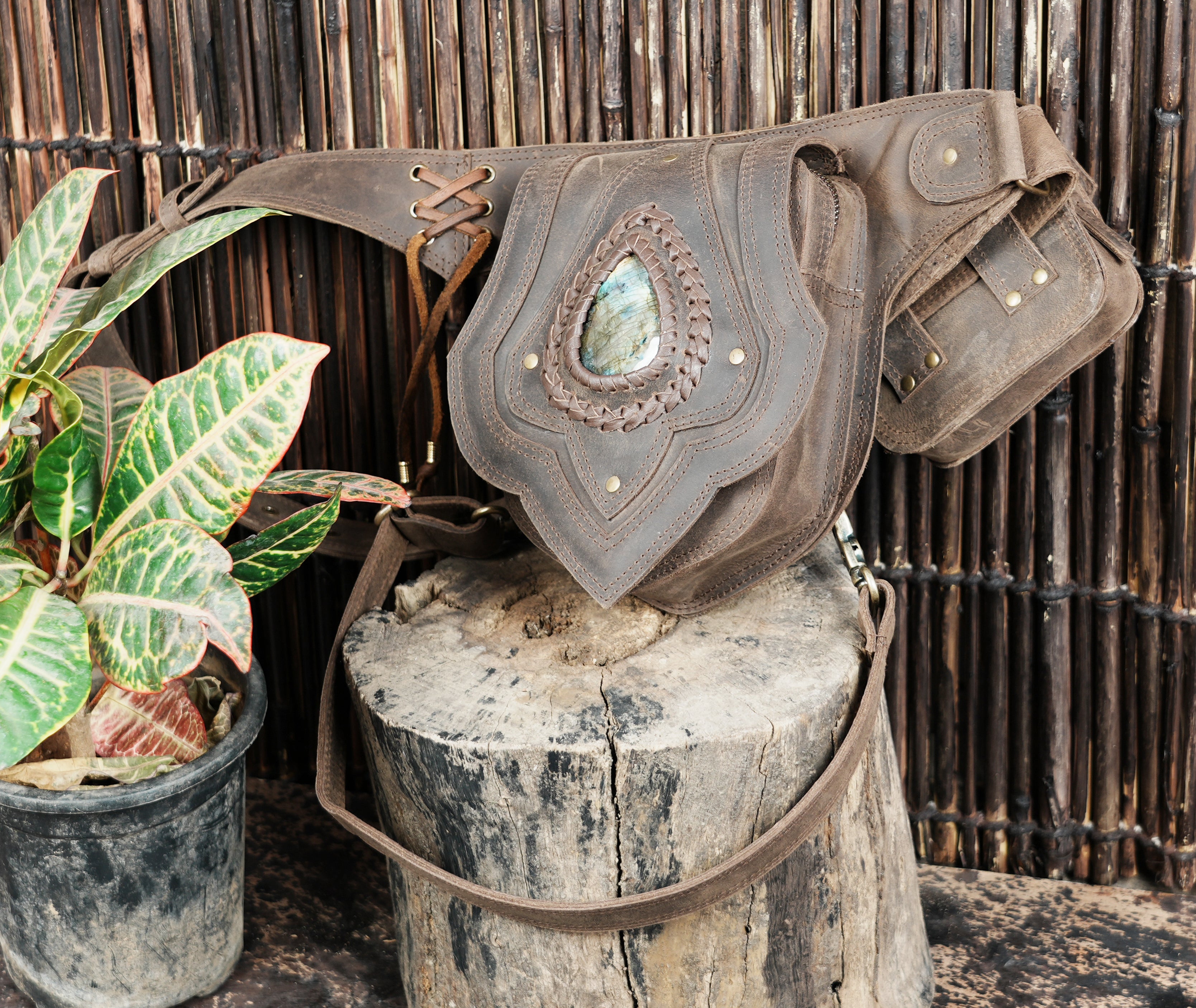 Unisex leather waist thigh belt for cosplay and events