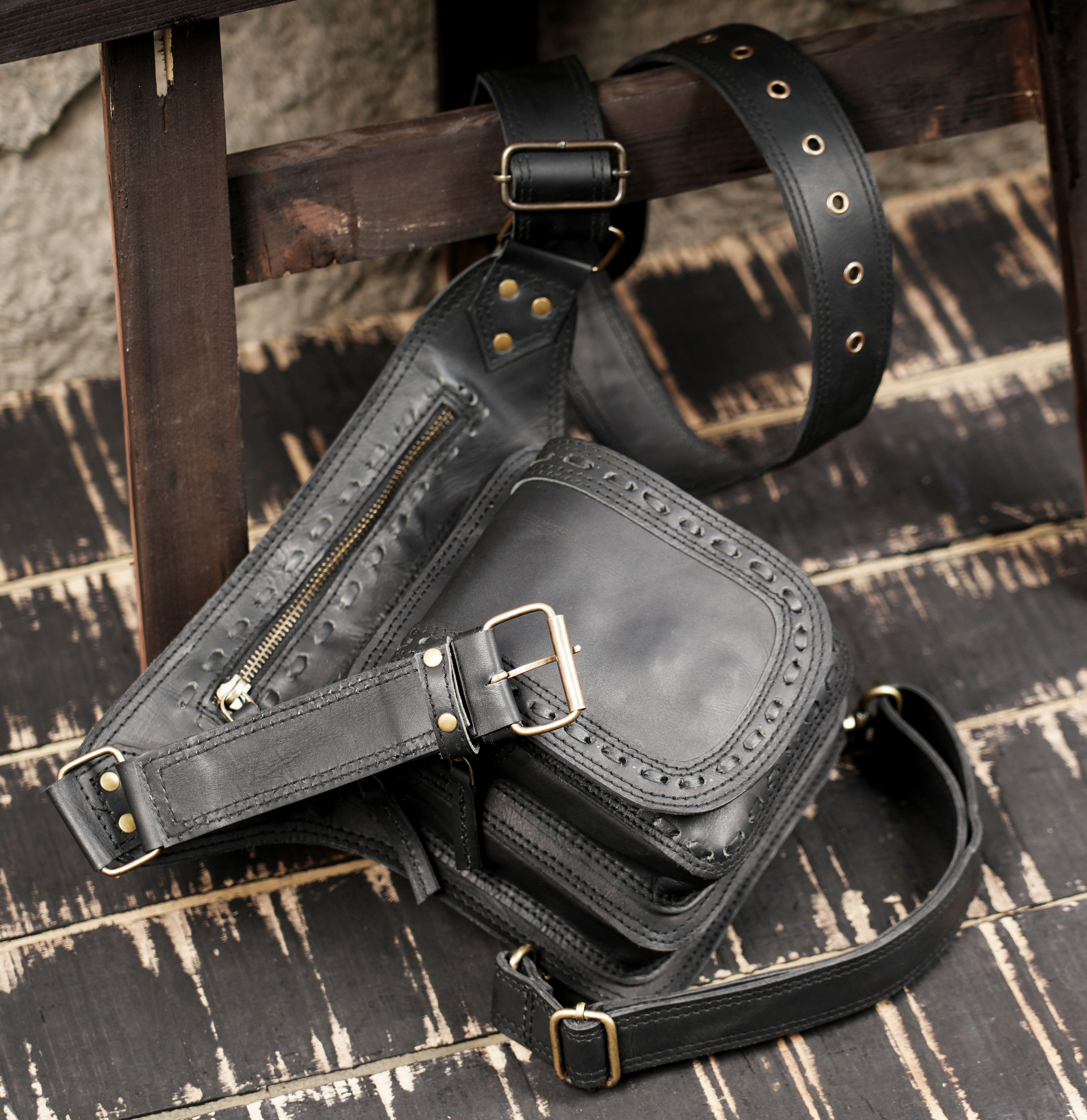 Adjustable leather waist thigh belt for men and women