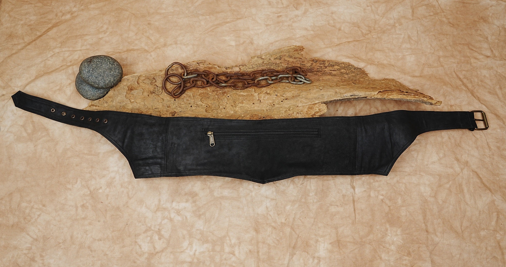 Handmade Leather Black leather hip belt, Travel Belt, Pocket Belt, Leather Utility Belt, Utility Belt, Bum bag, Leather Pocket Belt