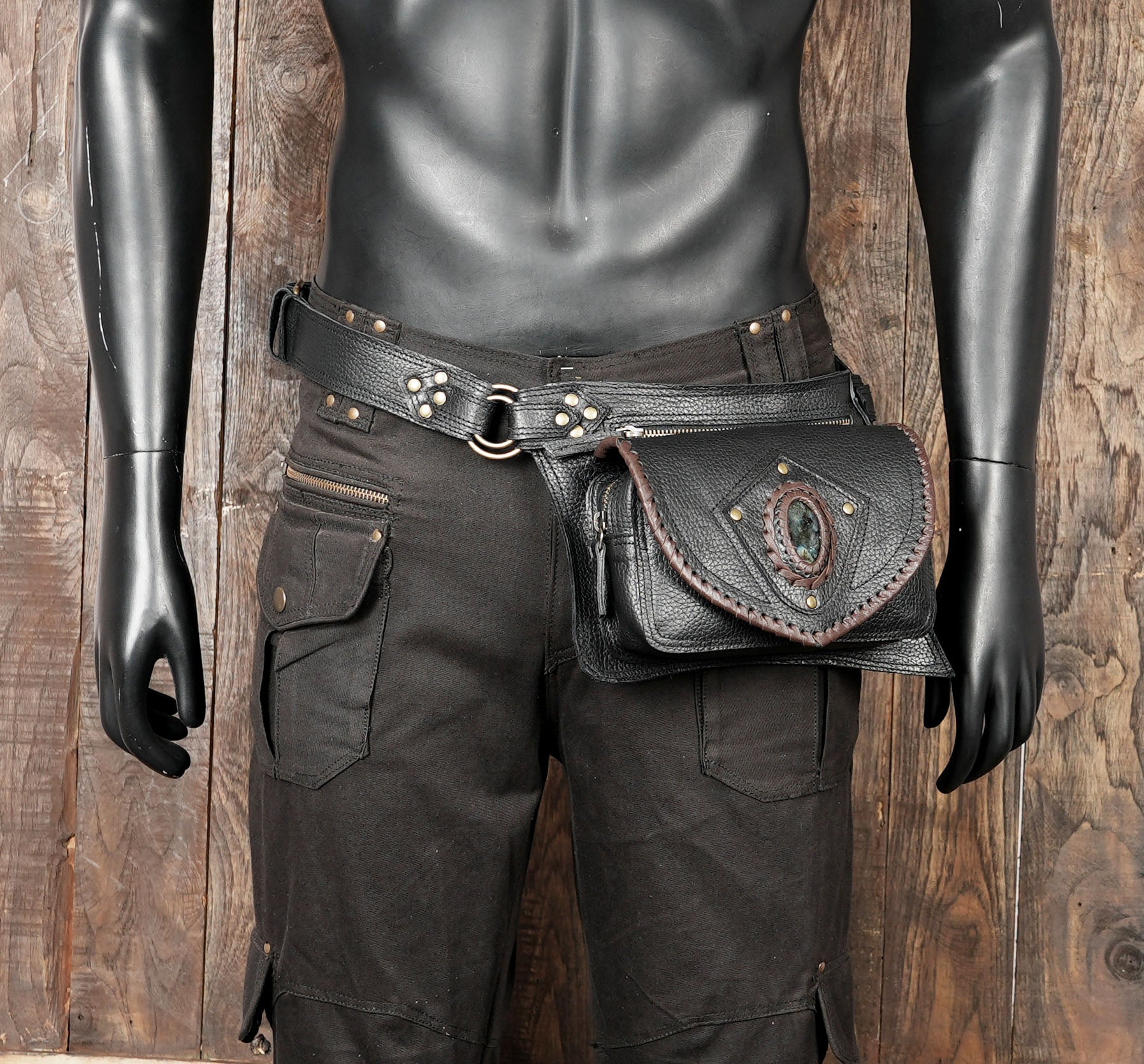 Premium leather waist belt pouch with good look