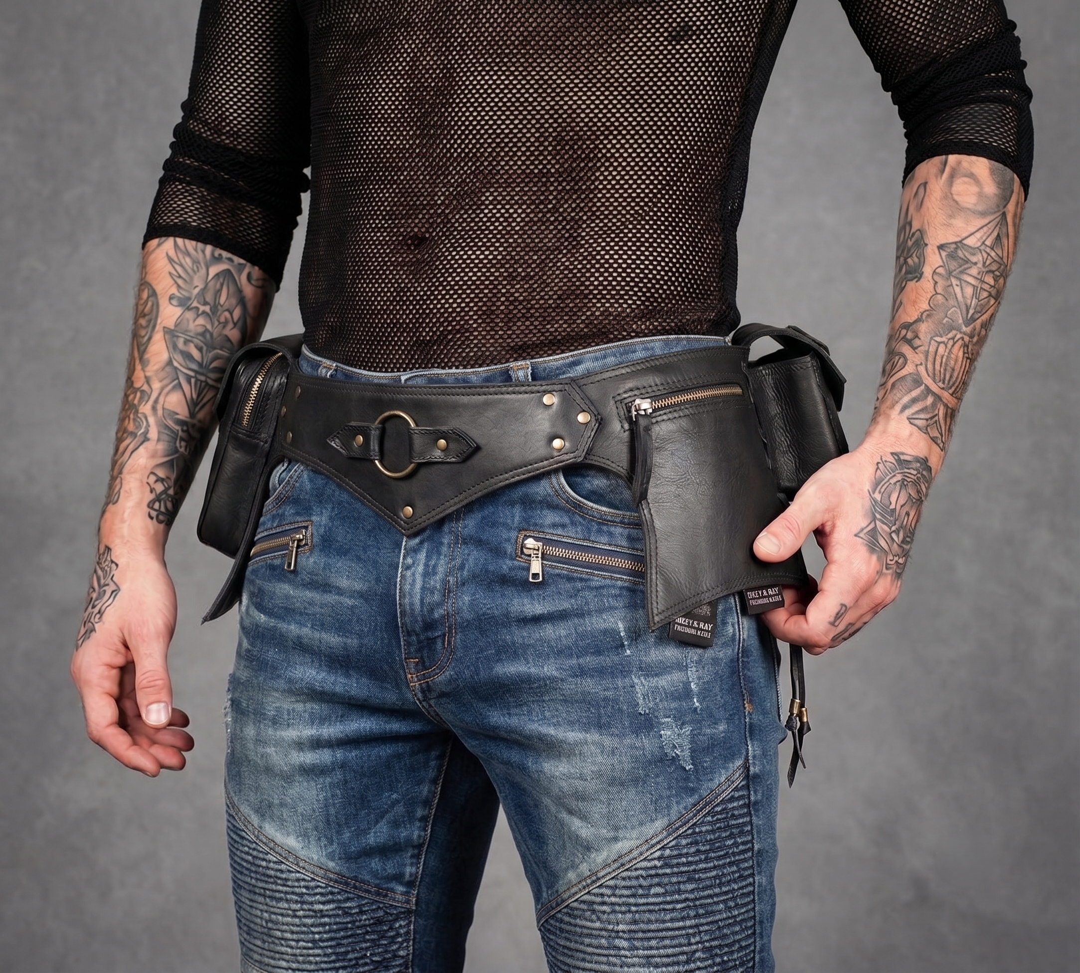Medieval fantasy leather belt with O-ring buckle and pouches