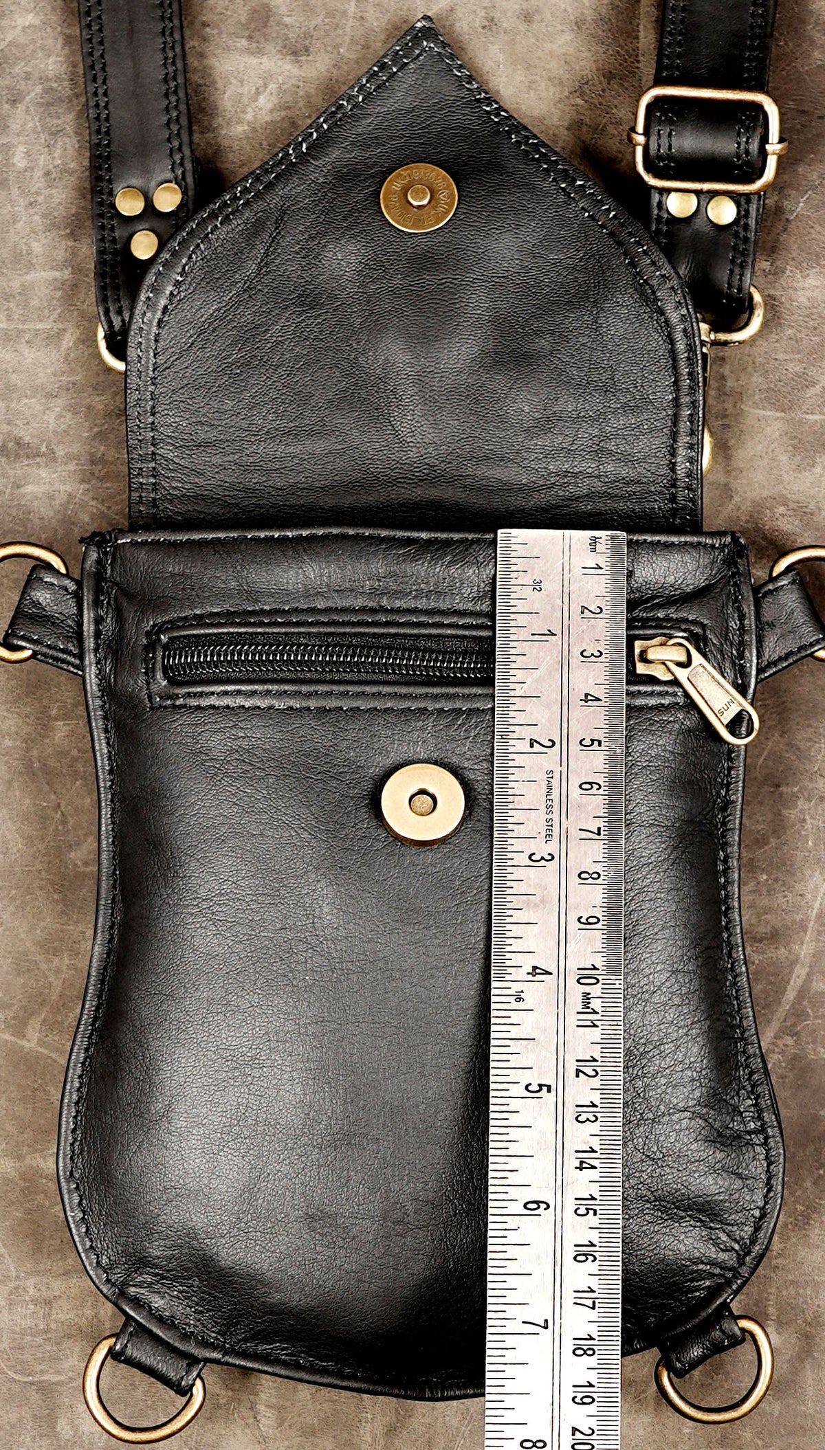Unisex black leather double shoulder holster bag with pouches