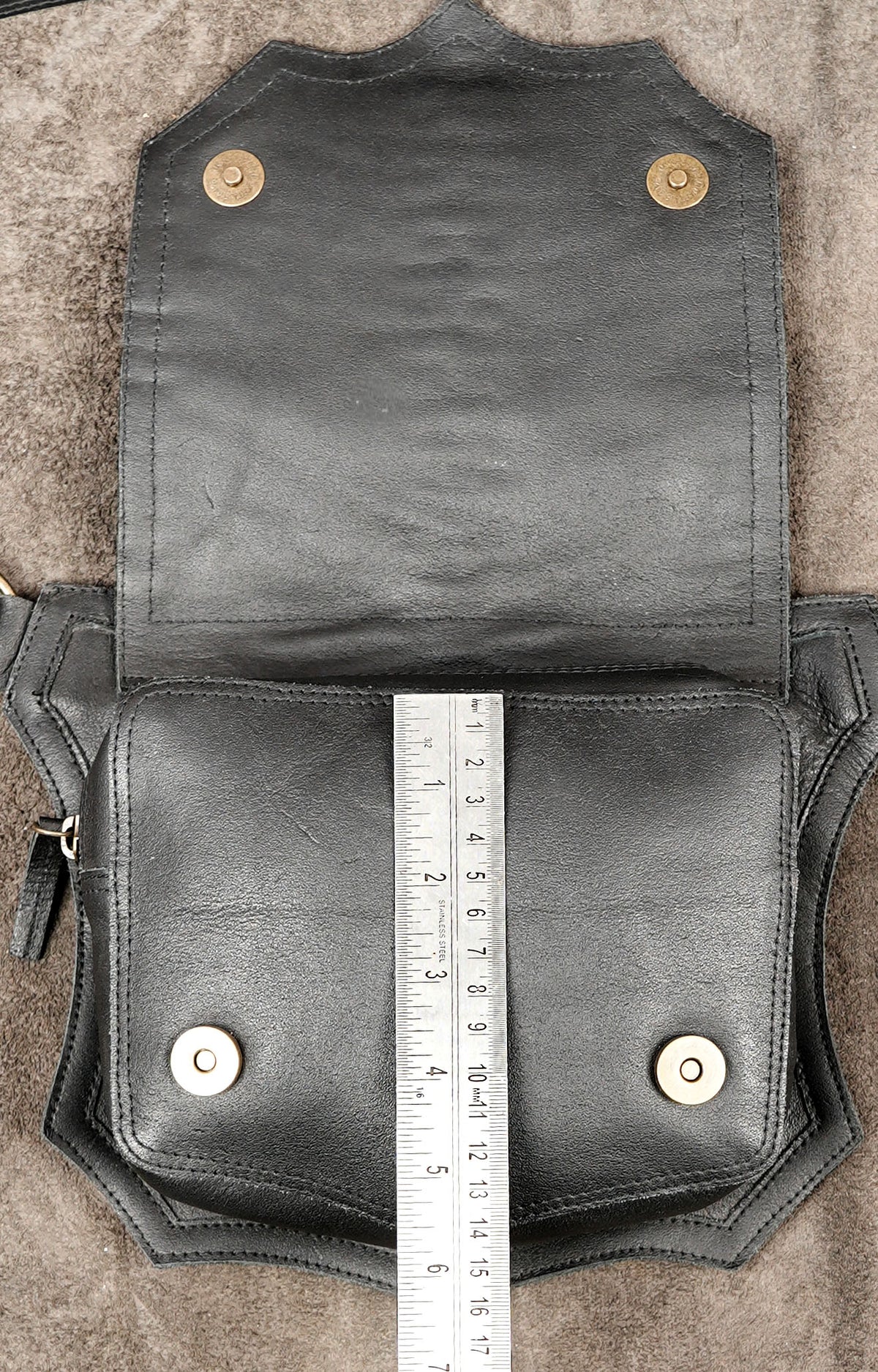 Larp costume belt pouch in black leather with antique brass rivets