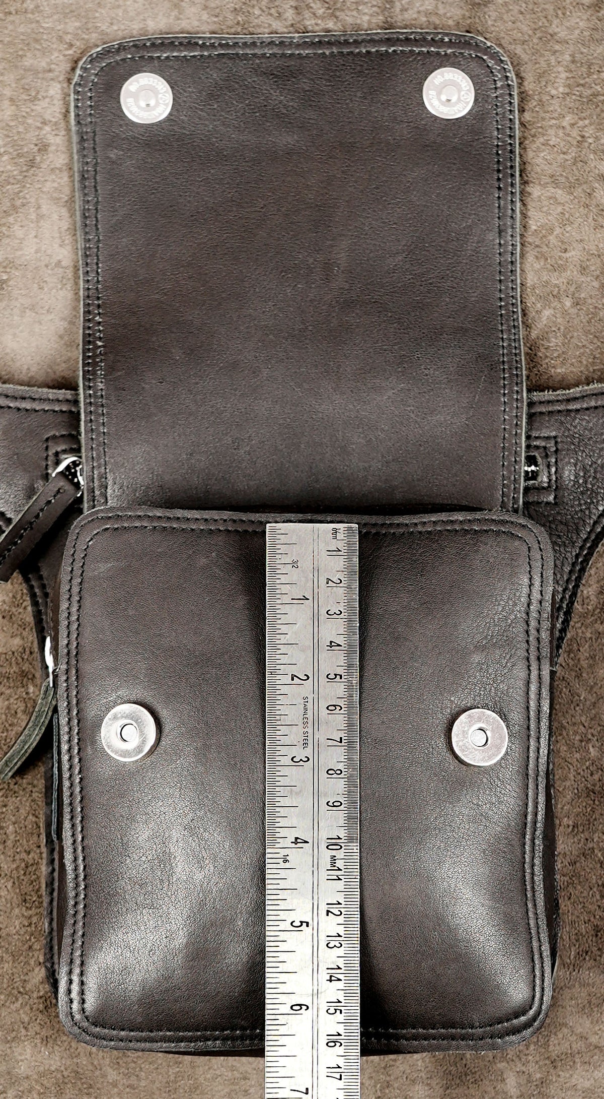 Handmade leather everyday bag with matte black finish