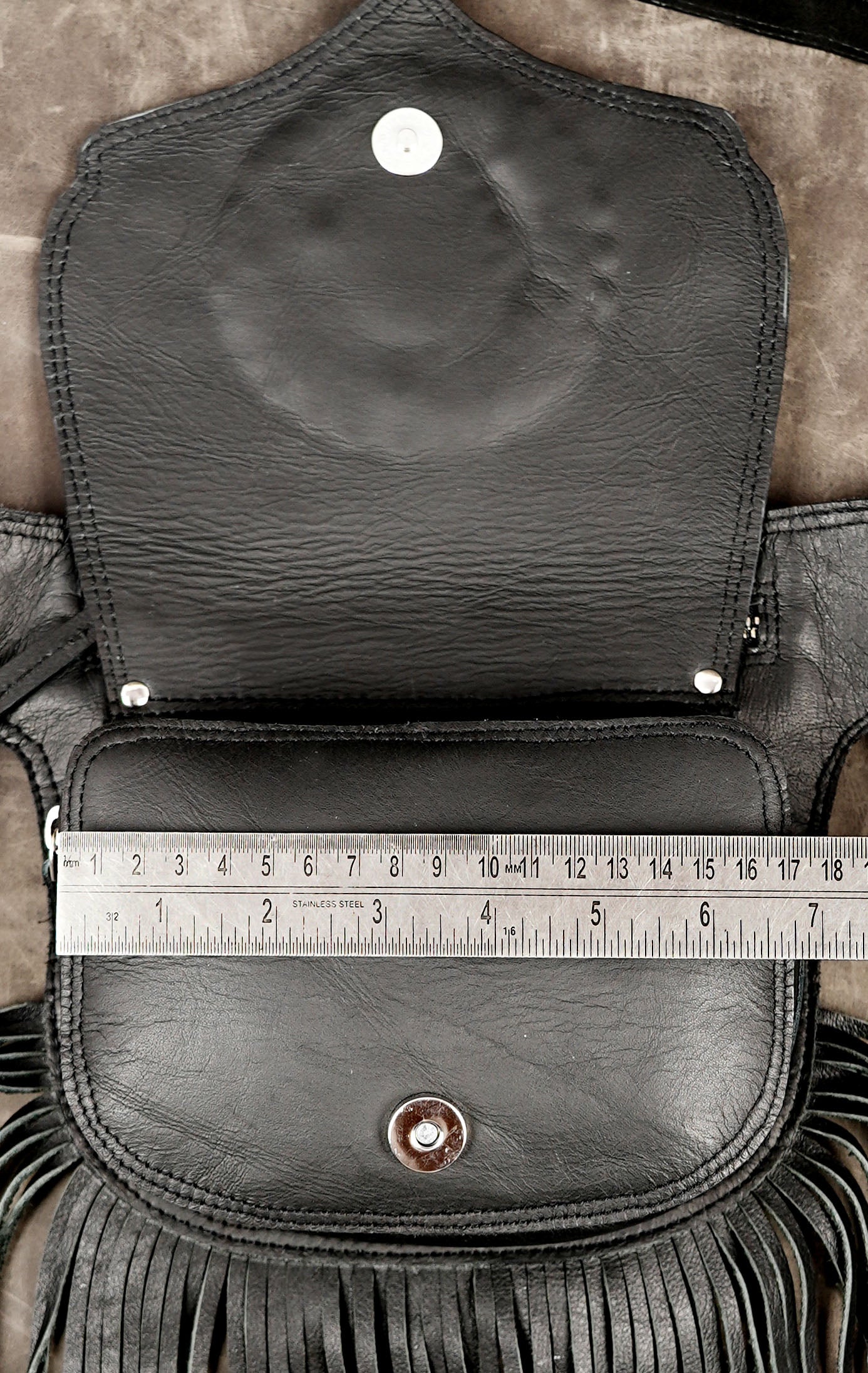 Leather crossbody bag with labradorite stone, full fringe view