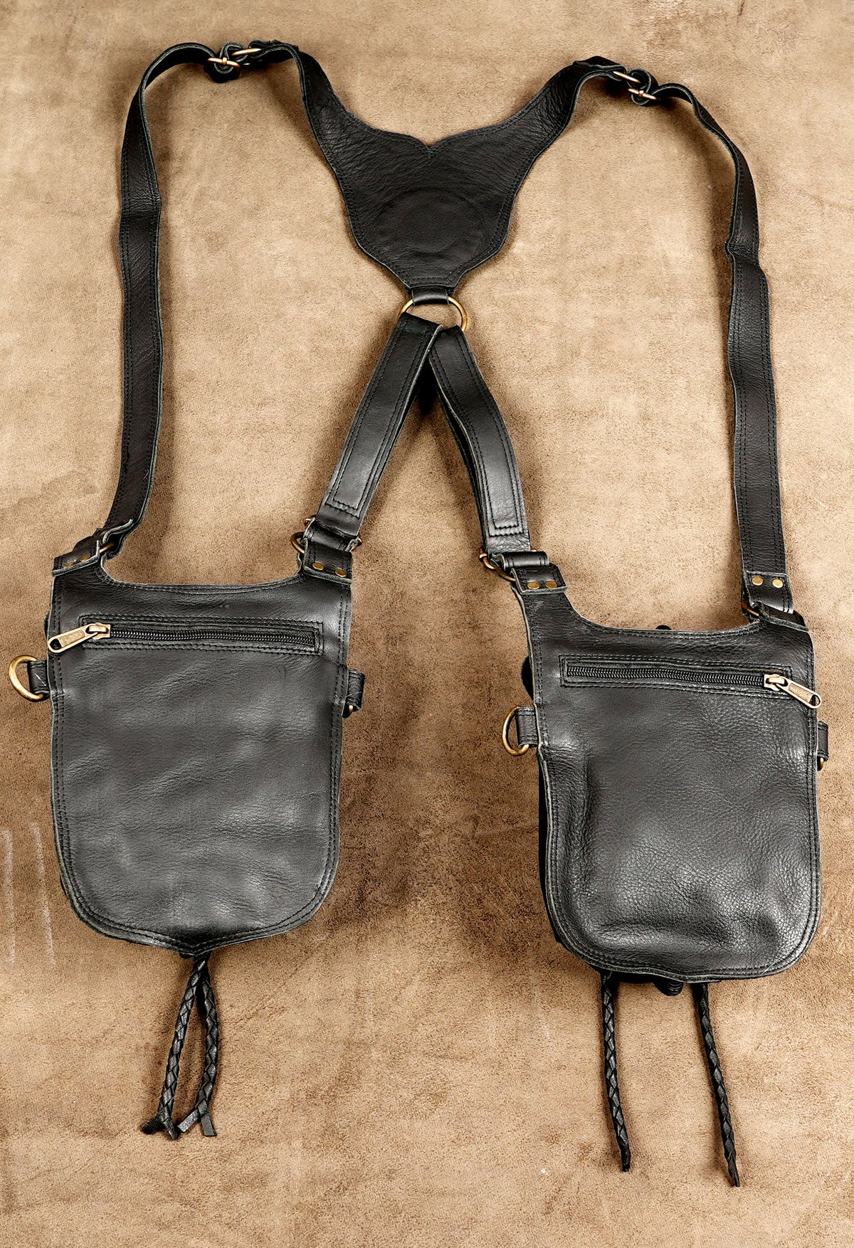 Leather crossbody holster with double bags, close up view