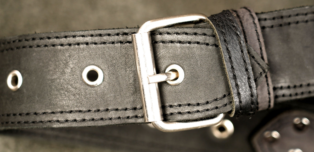 Leather festival bag with mixed chain and grommet strap