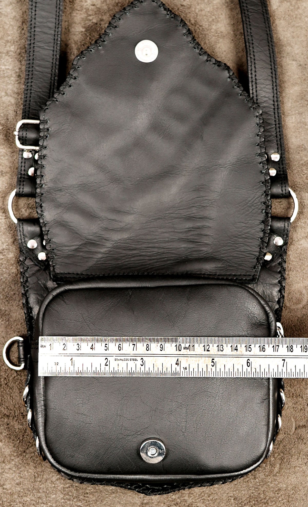 Leather festival bag with shoulder straps