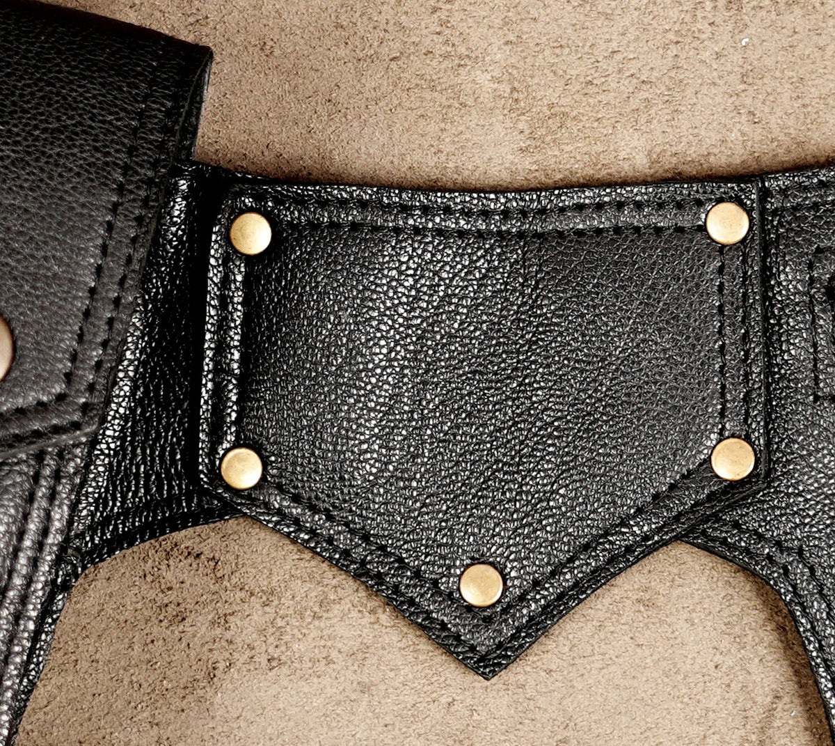 Leather festival belt with snap and zip pockets combined