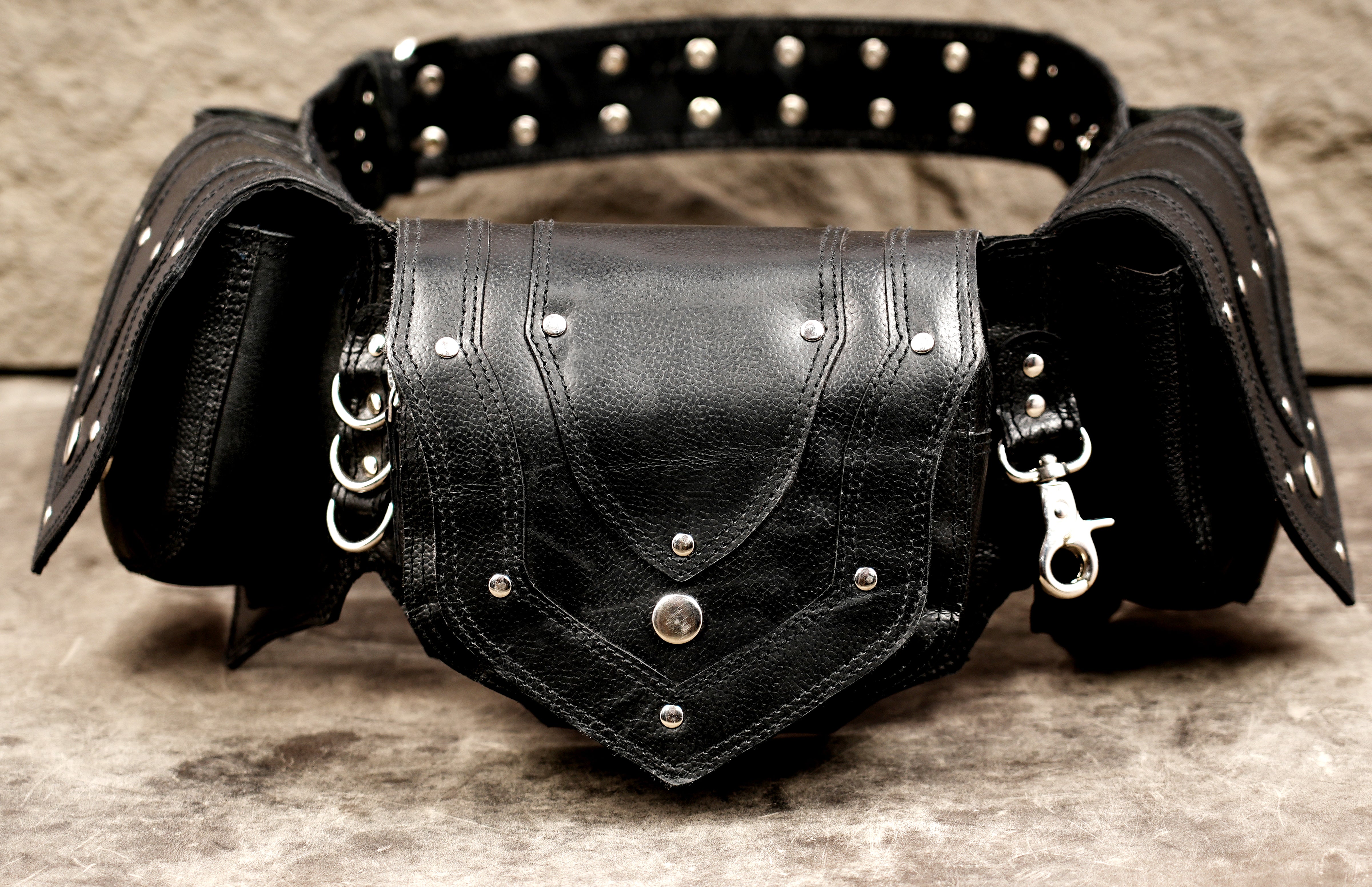 Leather multi compartment belt for cosplay events