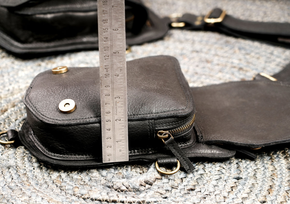Adjustable Leather Shoulder Harness with Dual Pouches for Everyday Essentials
