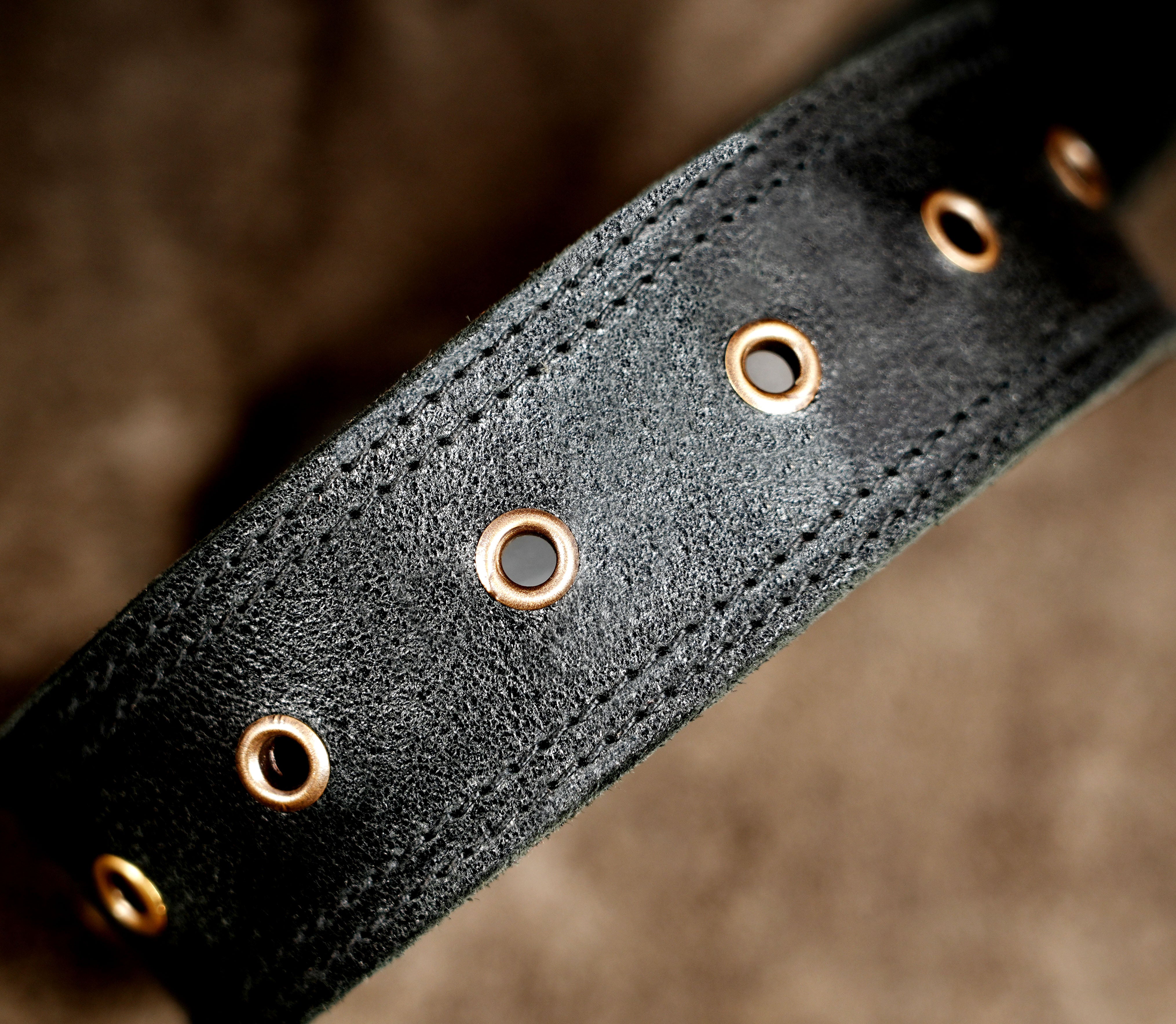 Secure leather thigh pouch for outdoor adventures