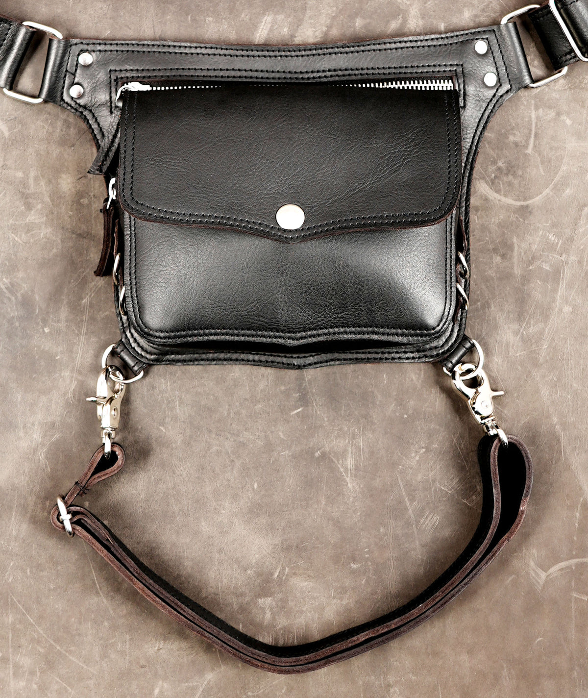 UNISEX black leather utility belt pouch with zipper pocket
