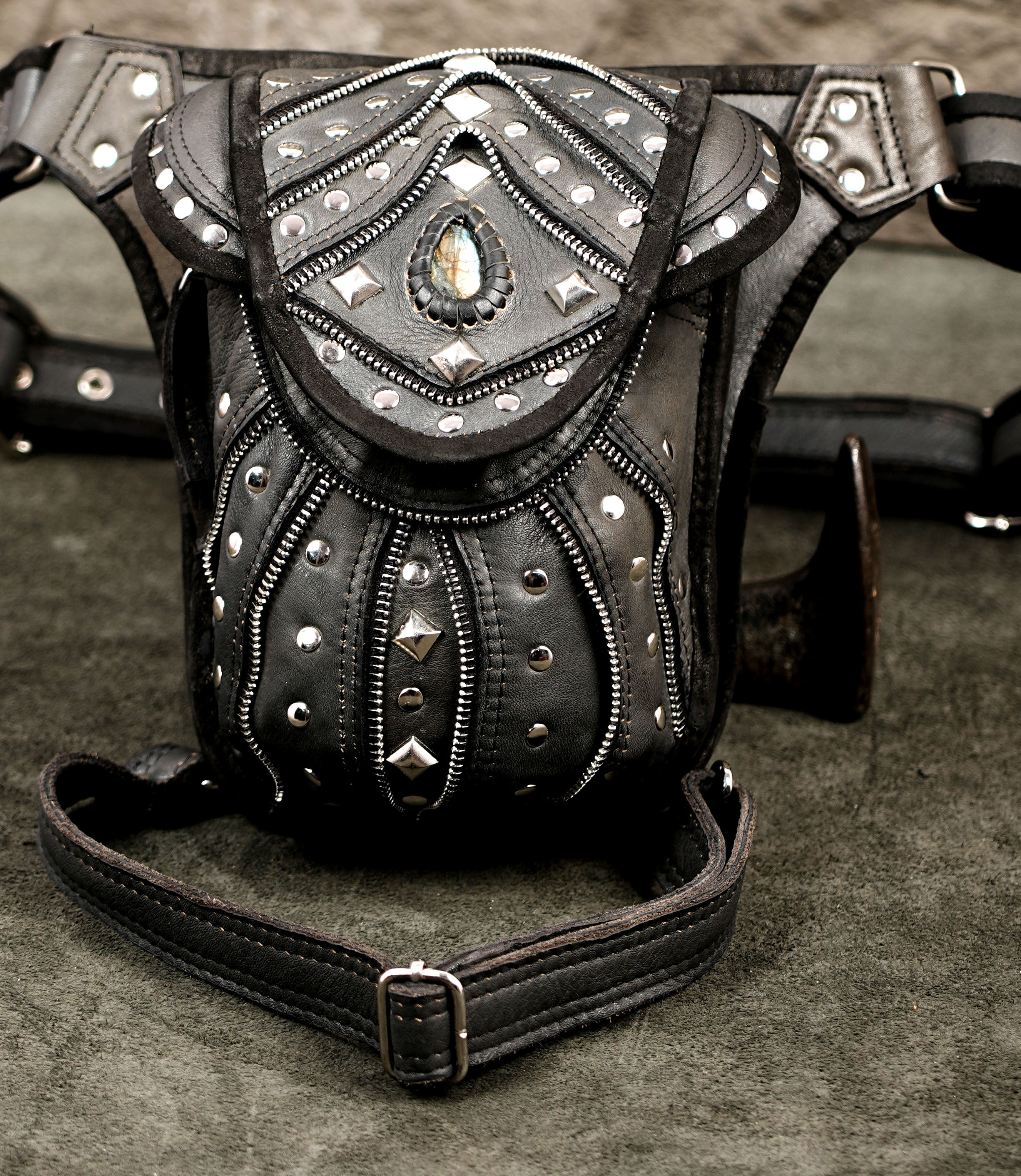 Warrior class leather thigh holster, front symmetrical view
